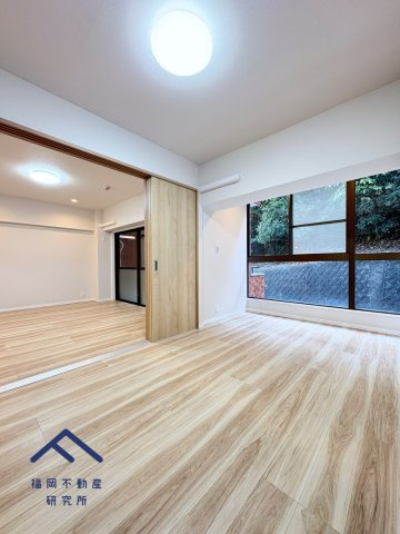 ライオンズマンション平尾台３号棟の居間・リビング