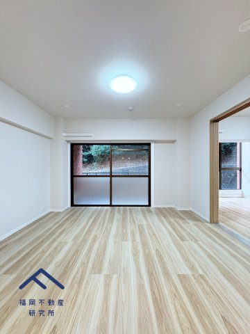 ライオンズマンション平尾台３号棟の居間・リビング