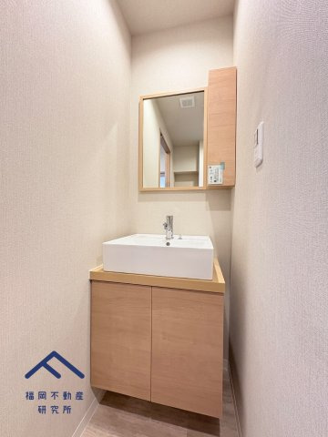 ライオンズマンション平尾台３号棟の独立洗面台