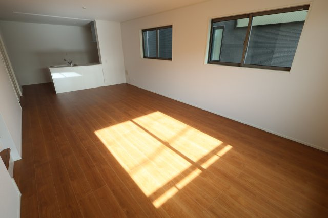 《仲介手数料無料》南区大字太田窪2609-4新築一戸建て