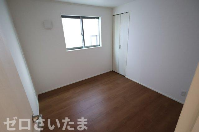 《仲介手数料無料》南区大字太田窪2609-4新築一戸建ての洋室