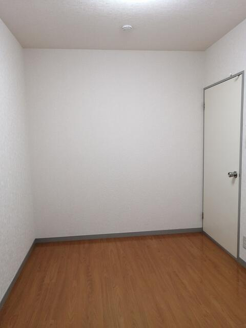 ハイツ井出の内装