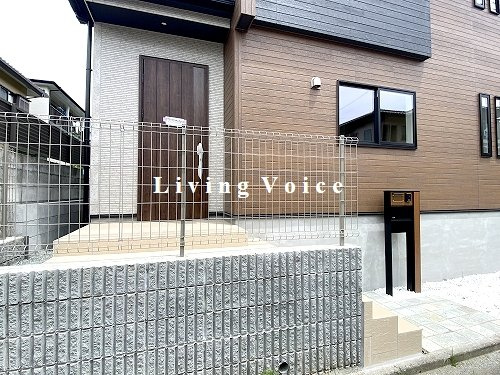 【エントランス】 | 【仲介手数料０円】小田原市小竹　新築一戸建て　1号棟　全2棟 | 小田原市小竹　新築一戸建て　全2棟