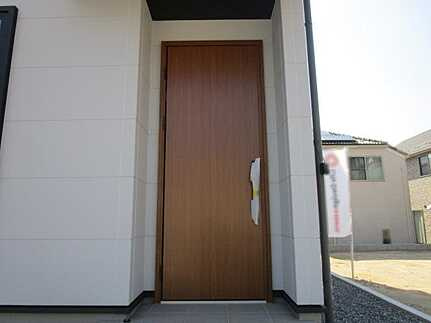 広島市安佐南区上安６丁目の玄関