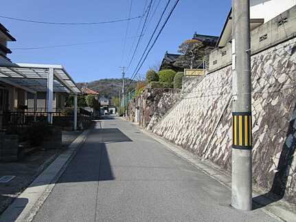 広島市安佐南区上安６丁目の前面道路含む現地写真