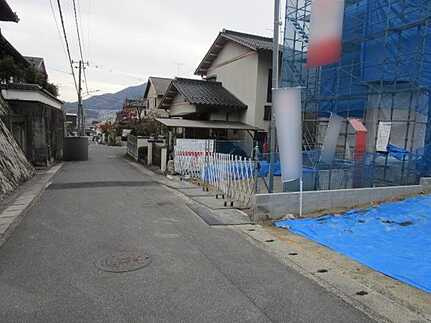 広島市安佐南区上安６丁目の前面道路含む現地写真