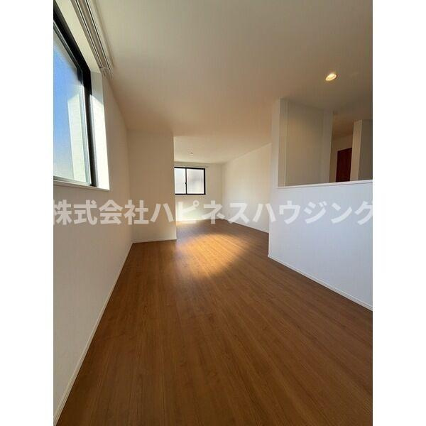 Ｋｏｌｅｔ野田親野井～コレットノダオヤノイ～の居間・リビング