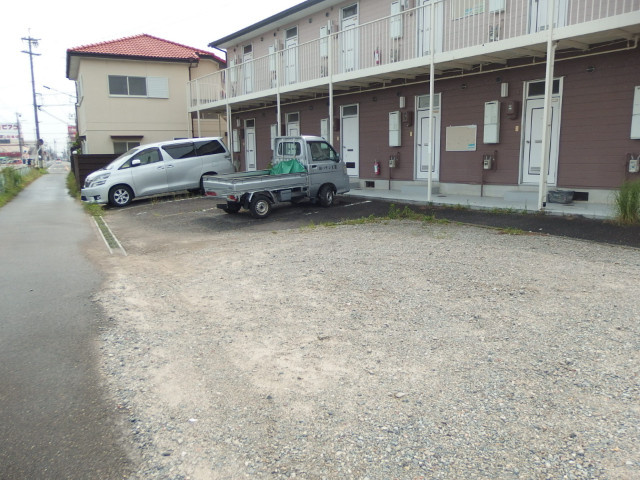 第２光ハイツの駐車場