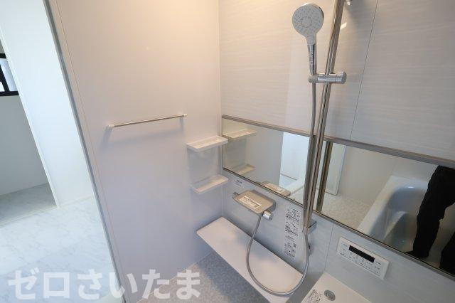 《仲介手数料無料》南区大字太田窪2609-4新築一戸建ての浴室