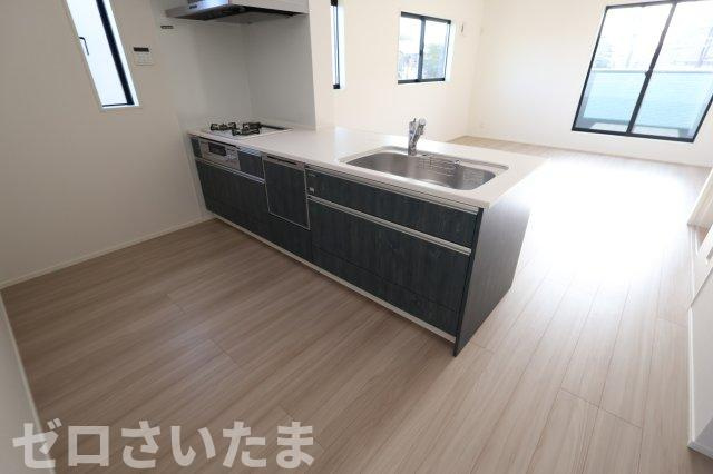 《仲介手数料無料》南区大字太田窪2609-4新築一戸建てのキッチン