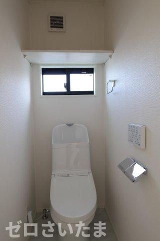 《仲介手数料無料》南区大字太田窪2609-4新築一戸建てのトイレ