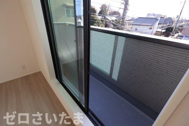 《仲介手数料無料》南区大字太田窪2609-4新築一戸建てのバルコニー