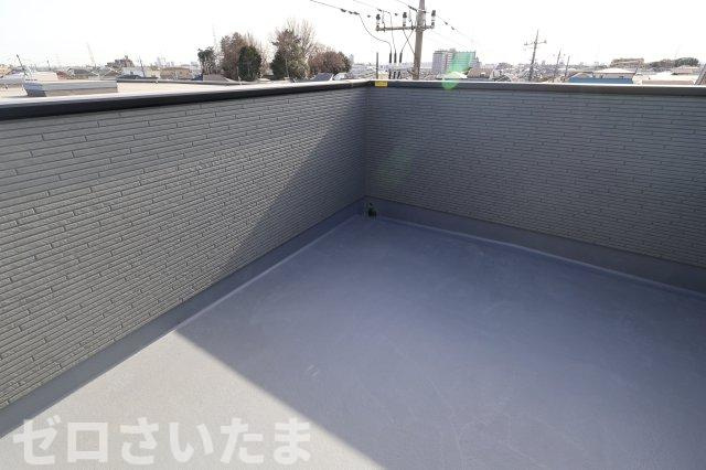 《仲介手数料無料》南区大字太田窪2609-4新築一戸建てのバルコニー
