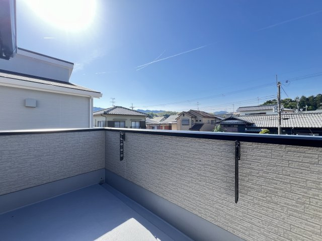 橿原市菖蒲町　第1期　全2棟のバルコニー|開放的で明るい空間を演出してくれるバルコニーです