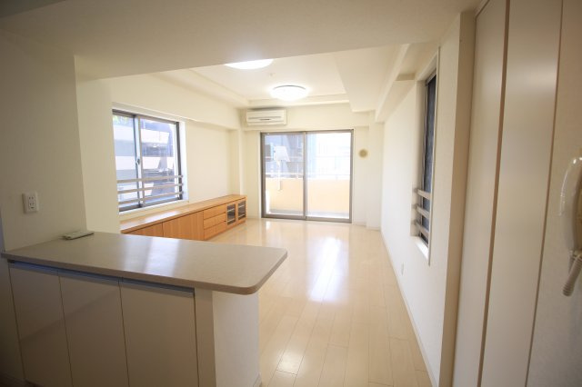 【居間・リビング】