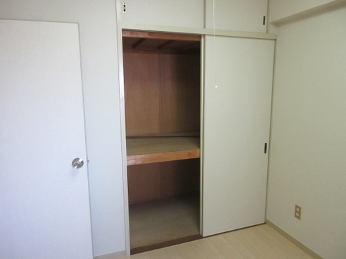 ライオンズマンション久留米の収納|収納のためのスペースです※同タイプのお部屋になります。