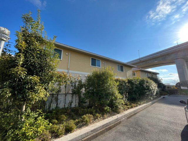 シャルマンハイムB棟の外観