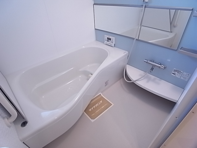 シャルマンハイムB棟の浴室