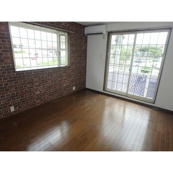 メイプル羽根北の居間・リビング