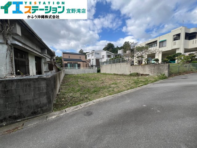 西原町字翁長東　土地の外観