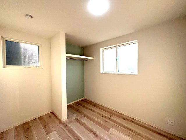 広々リビングの３ＬＤＫ◆インナーバルコニー付き◆駐車スペース２台分有り◆宇治市五ヶ庄上村の洋室|洋室