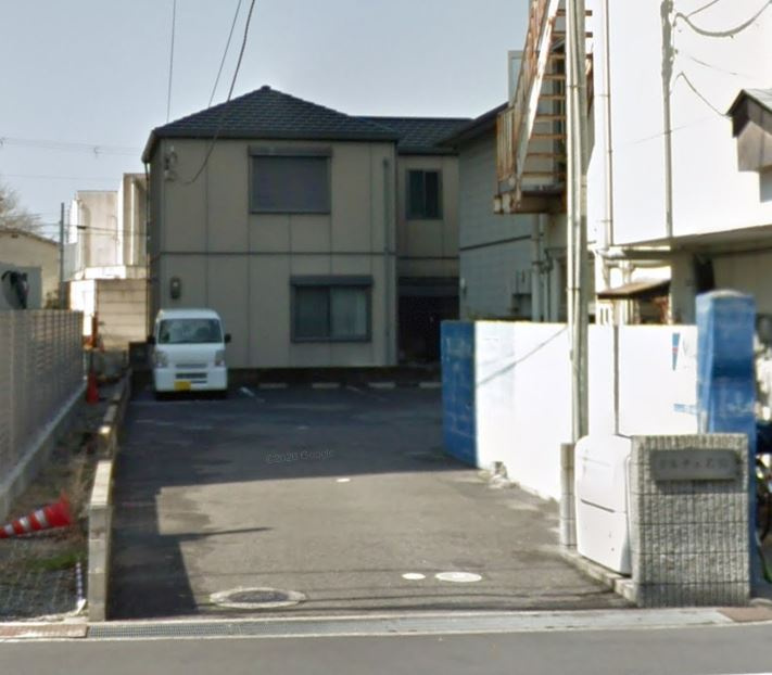 泉大津市若宮町のハイツの駐車場|駐車場完備です