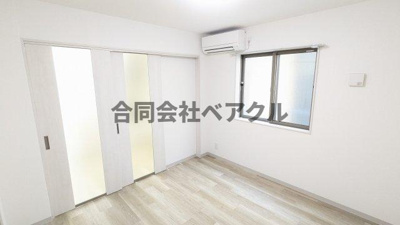 【洋室】 | Comfy Court 五条西洞院