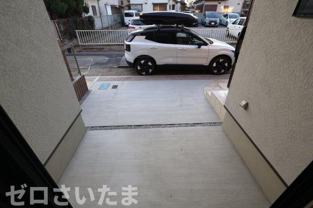《仲介手数料無料》浦和区大東２丁目23-5新築一戸建てグランパティオの駐車場