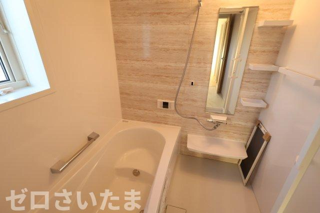 《仲介手数料無料》浦和区大東２丁目23-5新築一戸建てグランパティオの浴室