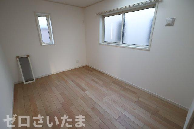 《仲介手数料無料》浦和区大東２丁目23-5新築一戸建てグランパティオの洋室