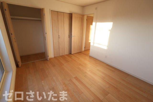 《仲介手数料無料》浦和区大東２丁目23-5新築一戸建てグランパティオの洋室