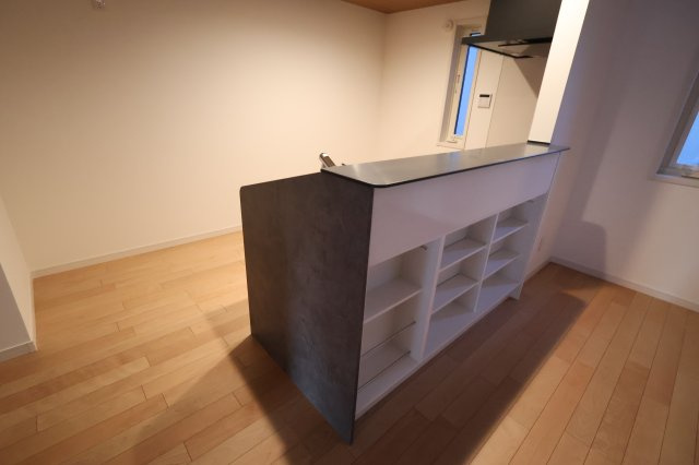 《仲介手数料無料》浦和区大東２丁目23-5新築一戸建てグランパティオのキッチン