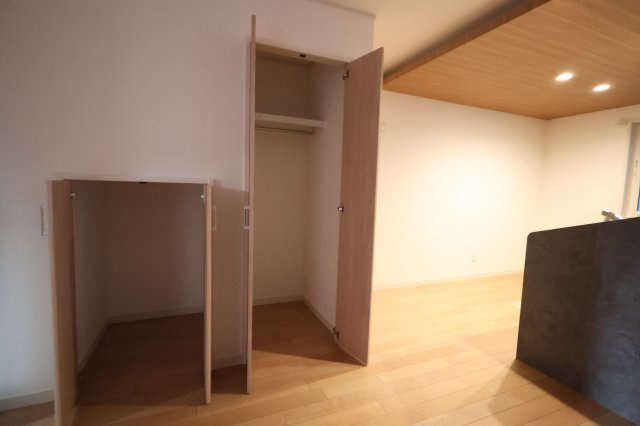 《仲介手数料無料》浦和区大東２丁目23-5新築一戸建てグランパティオの収納