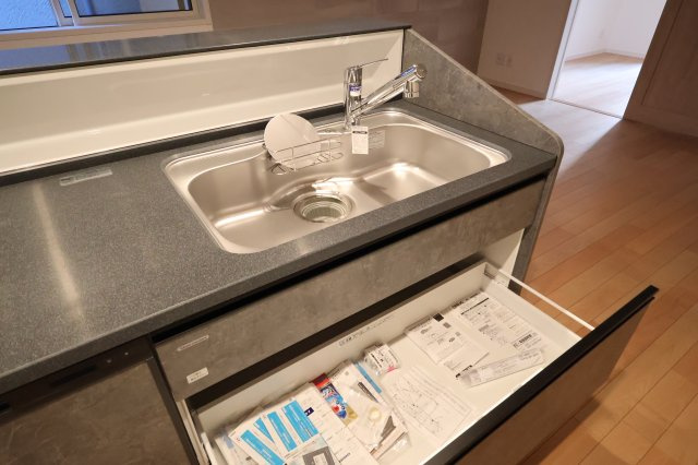 《仲介手数料無料》浦和区大東２丁目23-5新築一戸建てグランパティオのキッチン