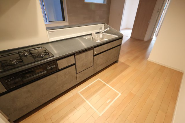 《仲介手数料無料》浦和区大東２丁目23-5新築一戸建てグランパティオのキッチン