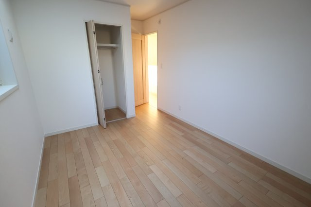 《仲介手数料無料》浦和区大東２丁目23-5新築一戸建てグランパティオの洋室