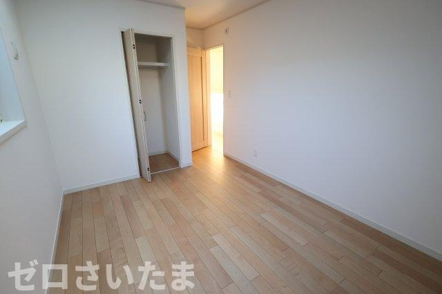 《仲介手数料無料》浦和区大東２丁目23-5新築一戸建てグランパティオの洋室
