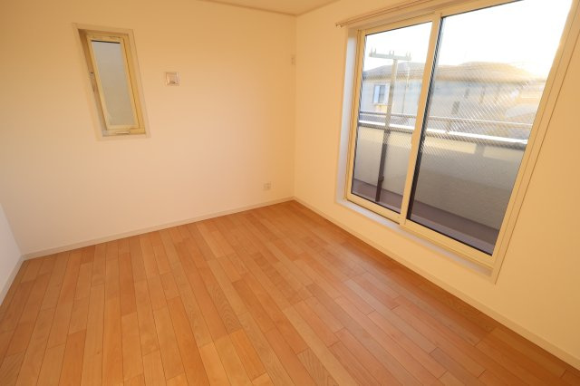 《仲介手数料無料》浦和区大東２丁目23-5新築一戸建てグランパティオの洋室