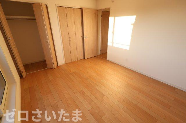 《仲介手数料無料》浦和区大東２丁目23-5新築一戸建てグランパティオの洋室