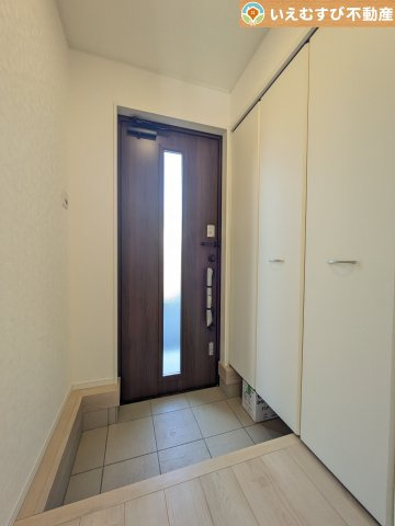 Cradle garden　熊谷市原島第1の玄関|大容量シューズクローゼット
たっぷりの玄関収納が付いているので家族みんなの靴がしっかり片付きます♪