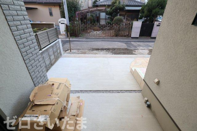 《仲介手数料無料》浦和区大東２丁目23-5新築一戸建てグランパティオの駐車場