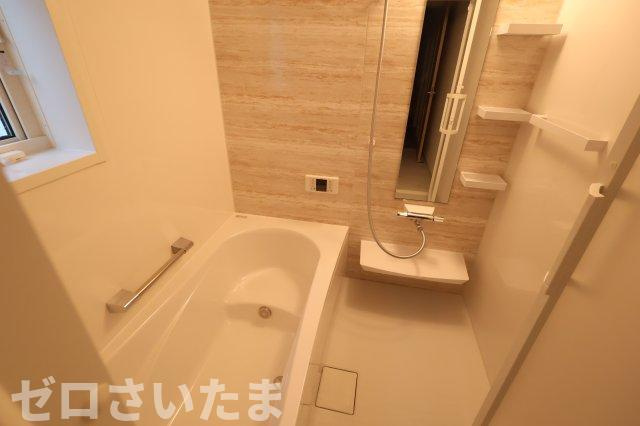 《仲介手数料無料》浦和区大東２丁目23-5新築一戸建てグランパティオの浴室