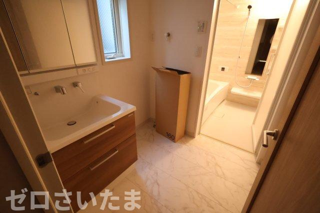 《仲介手数料無料》浦和区大東２丁目23-5新築一戸建てグランパティオのランドリースペース