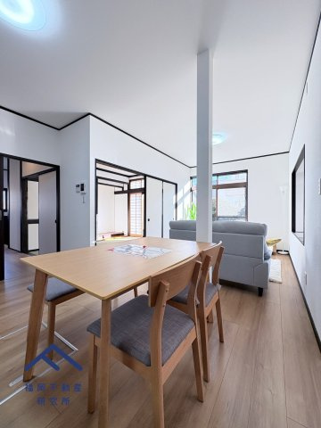 早良区田村４丁目　戸建ての居間・リビング