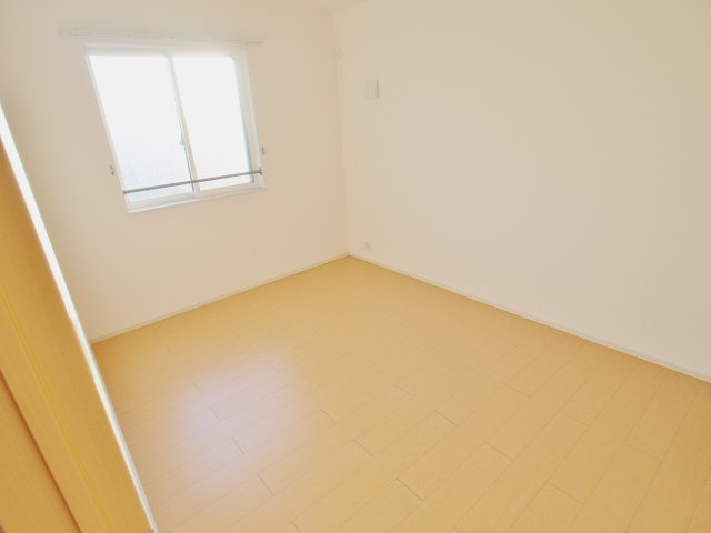 Ｕｒａｒａ　Ｗｅｓｔ　Bの寝室