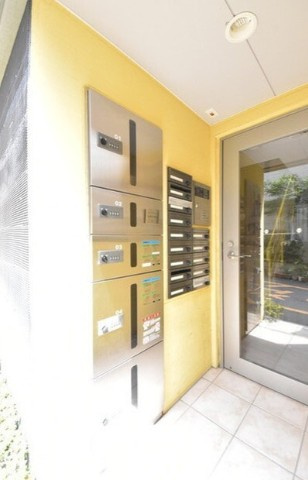 【エントランス】