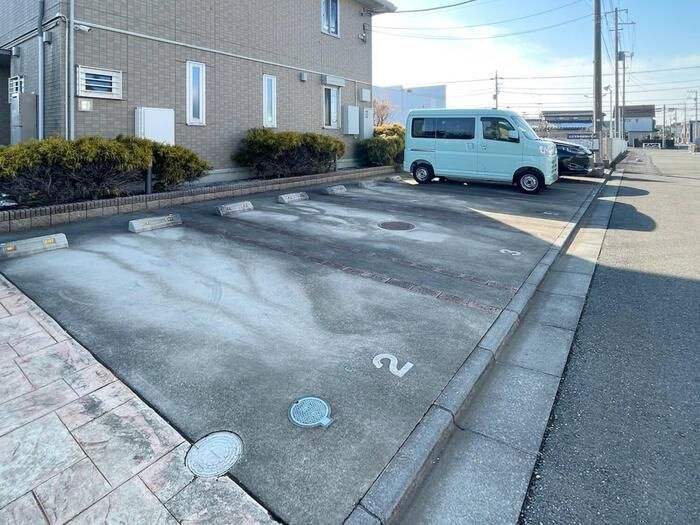 セジュールプレリーの駐車場