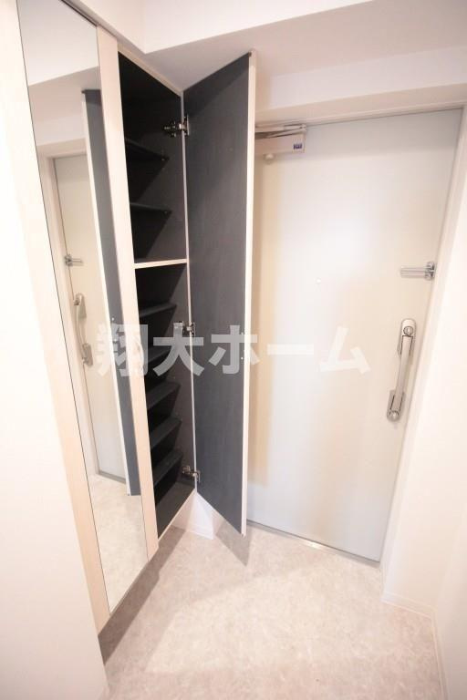 ベル エポックの玄関