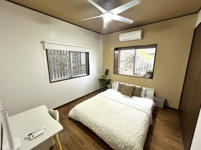 恩納村名嘉真テラスハウスの洋室