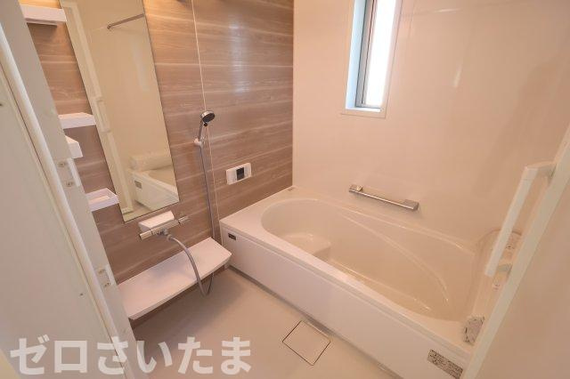 《仲介手数料無料》北区奈良町8-17新築一戸建てグランパティオの浴室